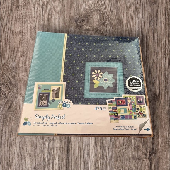 Scrapbook Album - Blue and Green - Picture 1 of 5